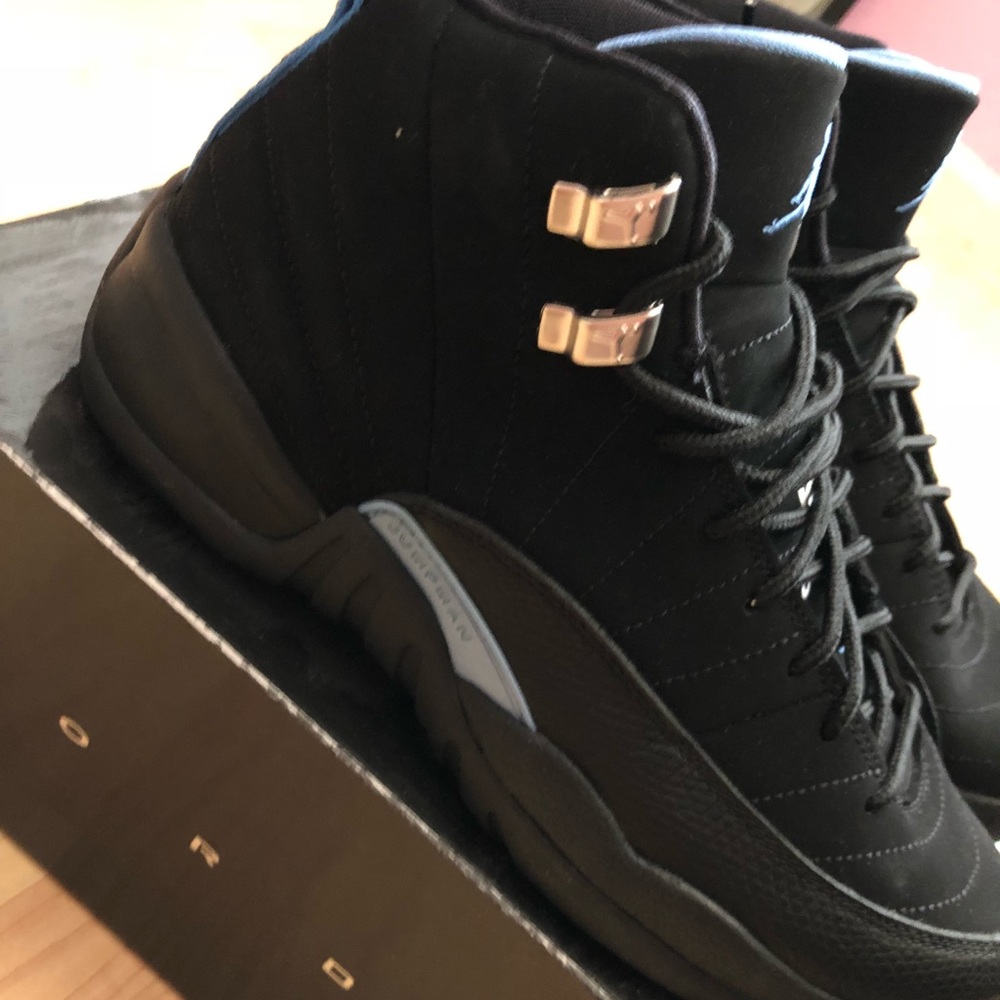 Jordan 12 Nubuck